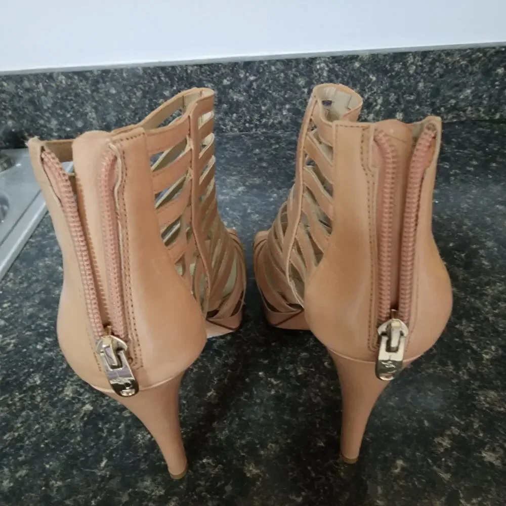 Joan and David Strappy Ankle Gladiator Stiletto Booties Size 7M